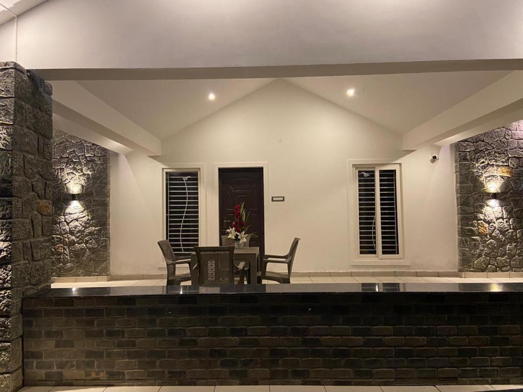 Rr Holidays - Home Stay Кодайканал Екстериор снимка