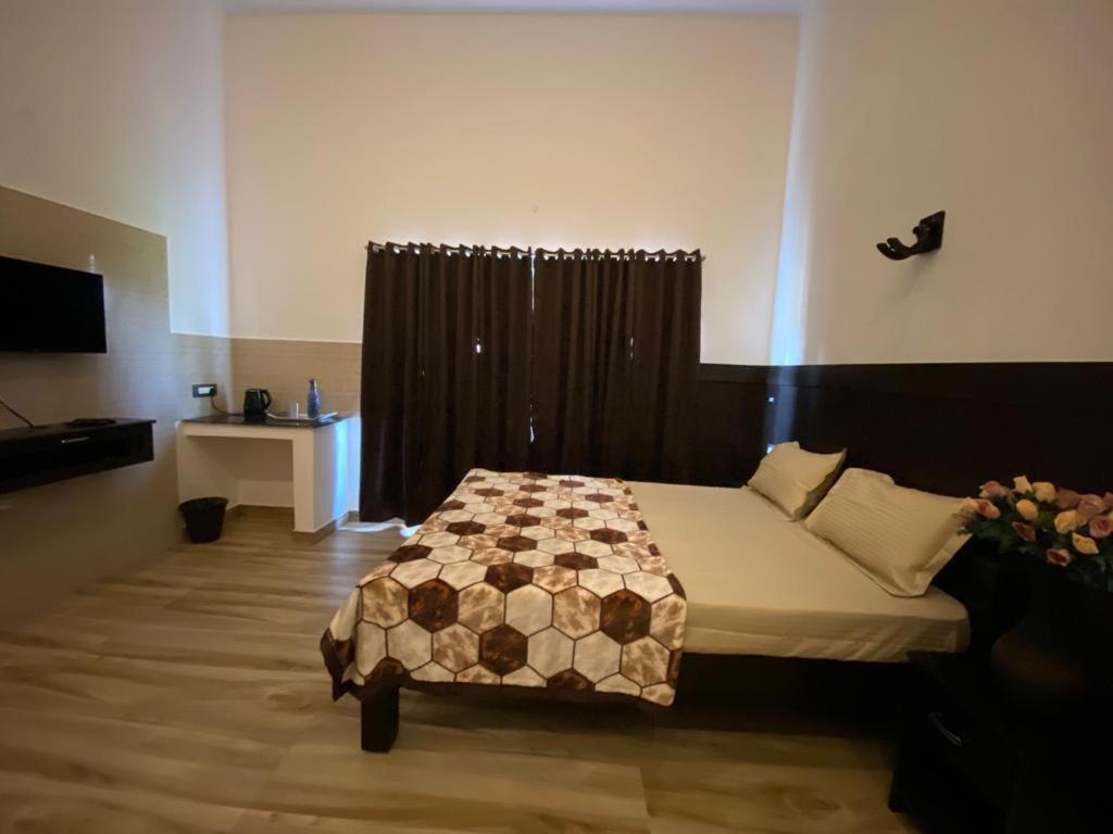 Rr Holidays - Home Stay Кодайканал Екстериор снимка